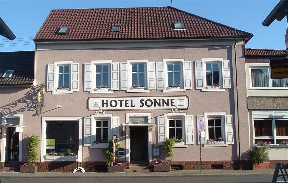 Hotel Sonne Karlsruhe Eksteriør bilde